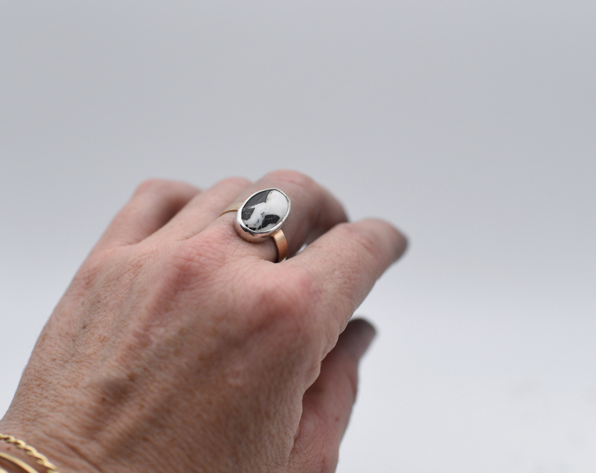 White buffalo ring size 8