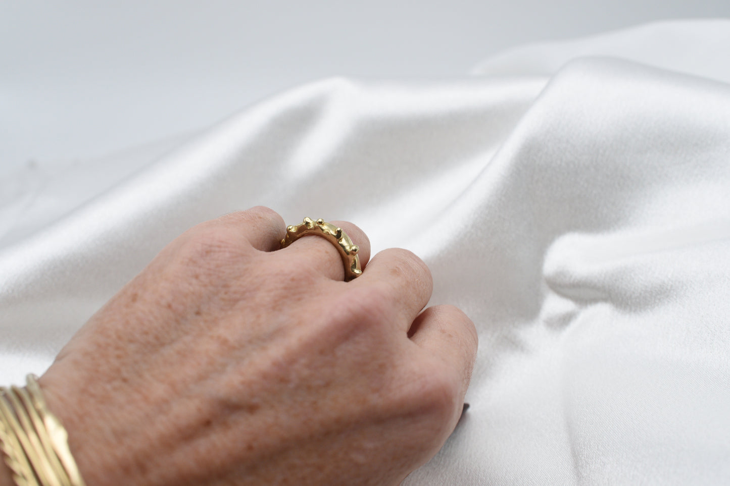 soft dot bronze band size 5