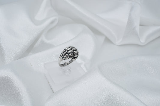 Beaded dome ring. Size 6.5