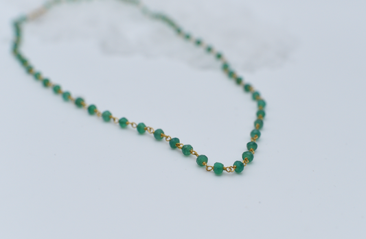 Chrysoprase beaded chain. 16"