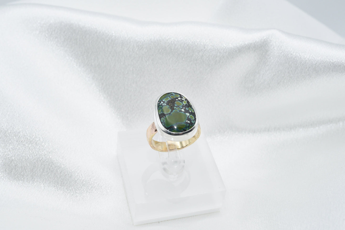 green turquoise on mixed metal size 7