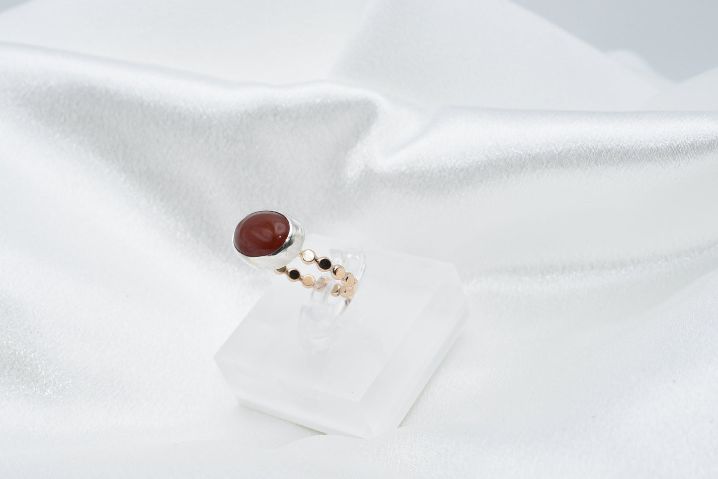 carnelian in mixed metal size 7