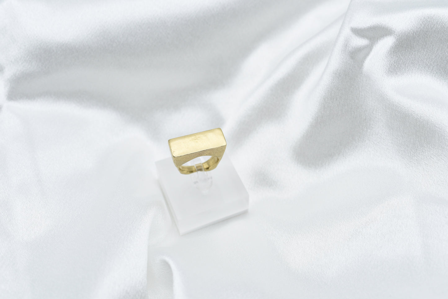 Gold bronze rectangle signet ring size 7