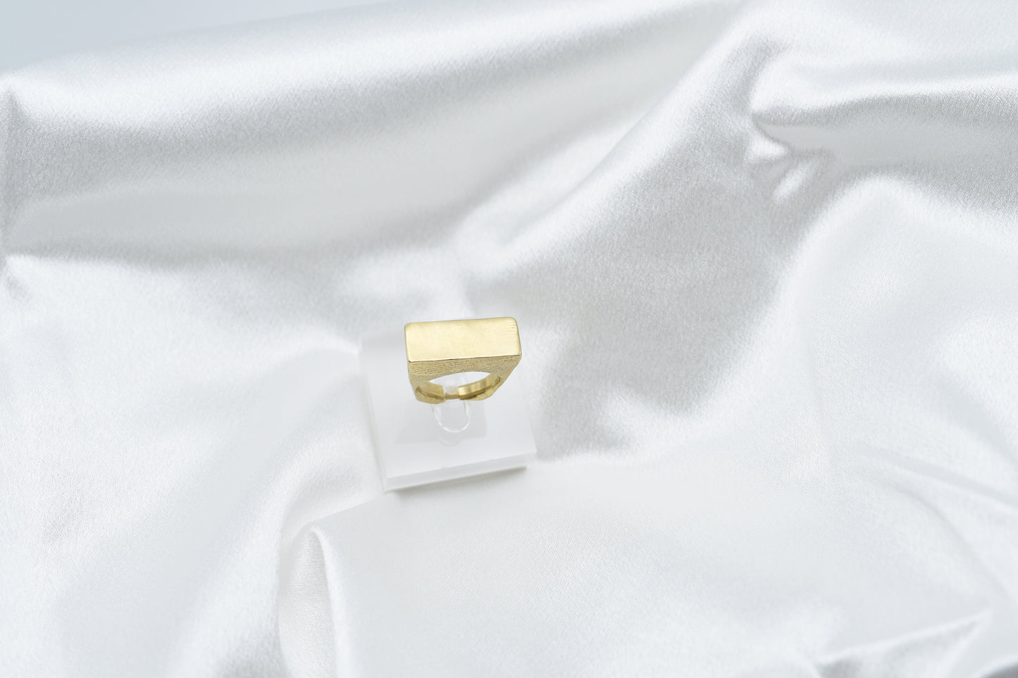 Gold bronze rectangle signet ring size 7